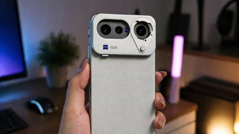 Vivo X300 FE bocor dengan lensa Zeiss G2, (foto: x @Ronald_vanLoon)Telepon Pintar