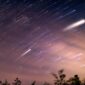 Ilustrasi hujan meteor. Puncak hujan meteor Lyrid 2026.(Foto: Kompas.com)