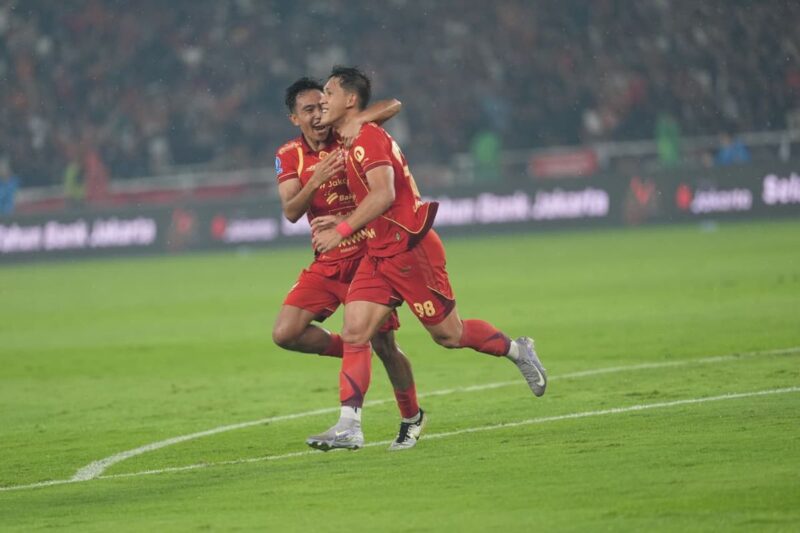 Pemain Persija Jakarta, Eksel Runtukahu, merayakan gol(Dokumentasi Persija Jakarta)