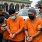 Ilustrasi Polisi mengamankan tiga pelaku pencurian mobil pikap di area masjid di Kota Serang. Dua di antaranya merupakan lansia, sementara satu lainnya berusia paruh baya.