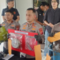 Foto: Polres Bogor dan jajaran membongkar praktik ilegal pengoplosan gas elpiji bersubsidi di Kecamatan Sukaraja dan Cileungsi, Kabupaten Bogor. (Sholihin/detikcom).