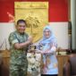 Foto: Bupati Gowa Husniah Talenrang saat bertemu dengan Pangdam Hasanuddin Mayjen Bangun Nawoko. Dokumen Istimewa
