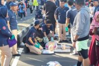 Latihan CPR untuk warga di CFD Bundaran HI. (Taufiq/detikcom)