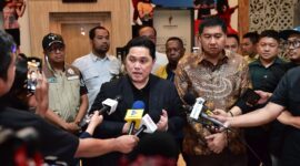 Menteri Pemuda dan Olahraga Republik Indonesia (Menpora RI) Erick Thohir menerima Menteri Perumahan dan Kawasan Permukiman (PKP), Pak Maruarar Sirait, di kantor Kemenpora, Kamis (16/4) sore.(foto:bagus/kemenpora.go.id)