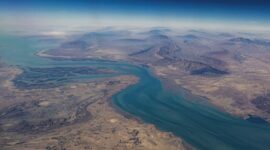 Potret Selat Hormuz, Titik Rawan Jalur Minyak Dunia (Foto: REUTERS/Nicolas Economou)