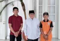 Foto: Viral di media sosial seorang petugas penanganan prasarana dan sarana umum (PPSU) rajin mengunggah before-after hasil kerja. (dok. IG @skil_zona_sia_sia)