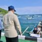 Presiden Prabowo Subianto berbincang dengan nelayan di dermaga Desa Olalo, Gorontalo, Sabtu (9/5/2026). (Dok. Setpres)
