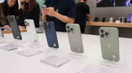 Harga resmi iPhone 17 Series terbaru di Indonesia, Mei 2026 | Gambar dibuat oleh Claude AI