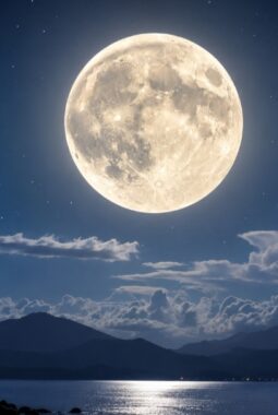 Langit Dihiasi Bulan Purnama, Ini Fenomena dan Dampaknya bagi Bumi
