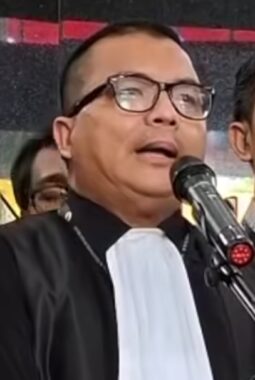 Program MBG Digugat ke MK oleh Denny Indrayana: